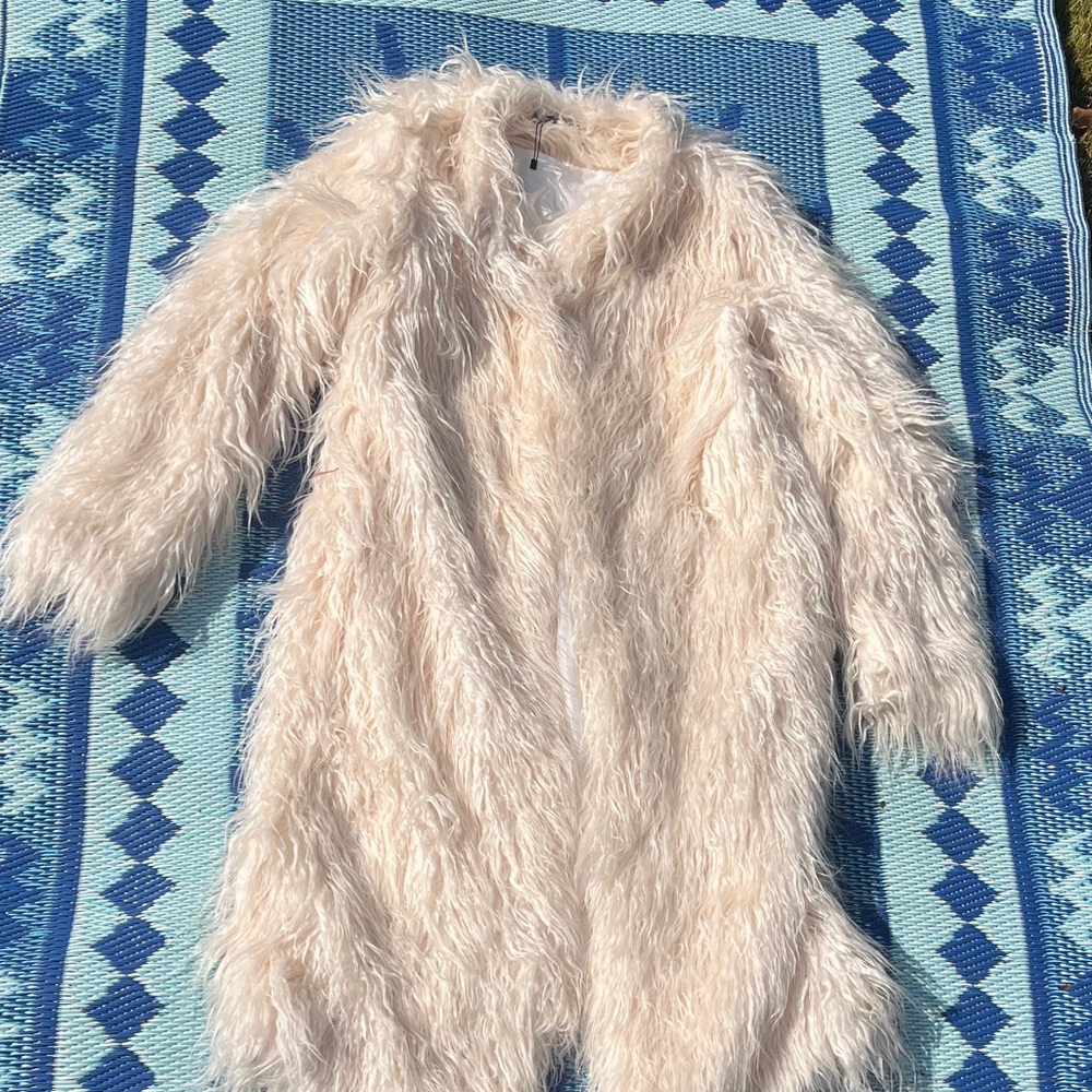 Nasty Gal Faux Fur Coat in Cream